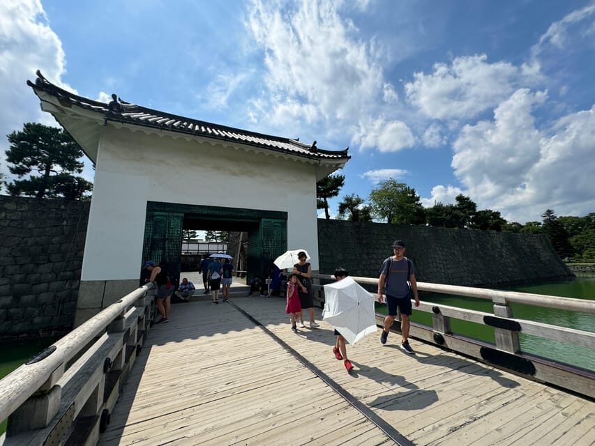 Kyoto: Nijo Castle & Gardens 2-Hour Guided Tour - Should You Book This Nijo Castle & Gardens Guided Tour?