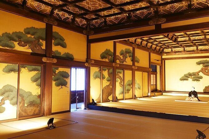 Kyoto: Nijo Castle World Heritage Guided Tour with Admission - Nijo Castle in 90 Minutes: The smart way to see the essentials