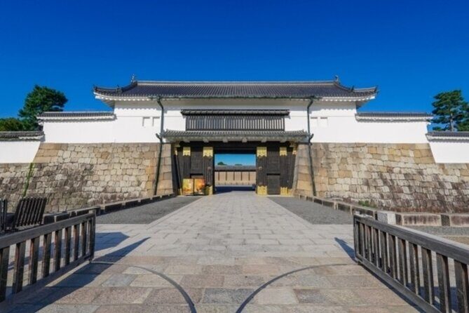 Kyoto: Nijo Castle World Heritage Guided Tour with Admission - Meet at Nijojo-mae Station and keep your day simple