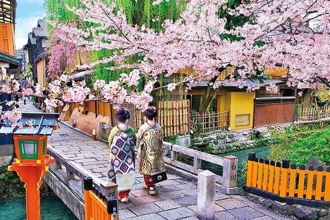 Kyoto: Nijo, Kinkaku-ji, Arashiyama, Kiyomizu & Fushimi Inari - Nijo Castle: UNESCO-level architecture with a longer 1 hour 30 minutes