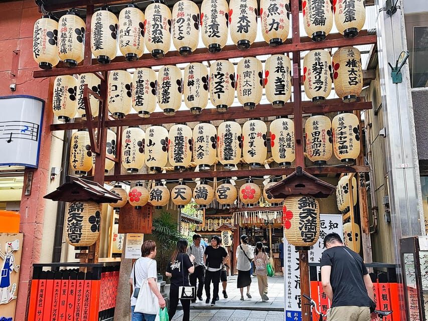 Kyoto: Nishiki Market and Depachika Food Tour with a Local - Who should book this food tour, and who should skip