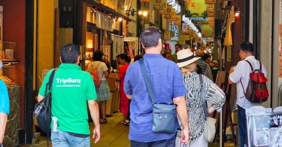 Kyoto: Nishiki Market and Depachika Food Tour with a Local - Starting at Apple Kyoto: Timing, shoes, and cash