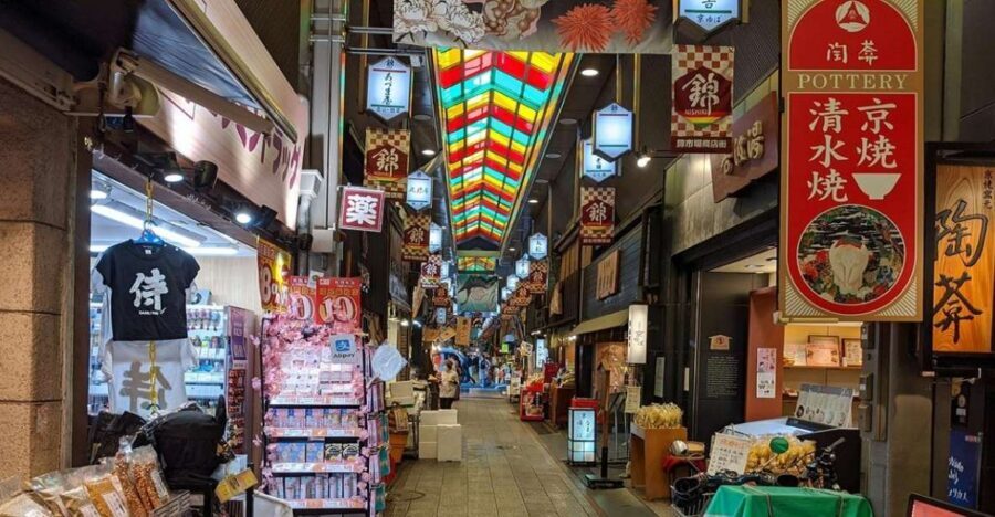 Kyoto: Nishiki Market Food Tour - Entering Nishiki Market the “Kitchen of Kyoto” way