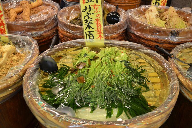 Kyoto Nishiki Market Tour - Crowd reality check: how to keep your experience fun in the loud parts