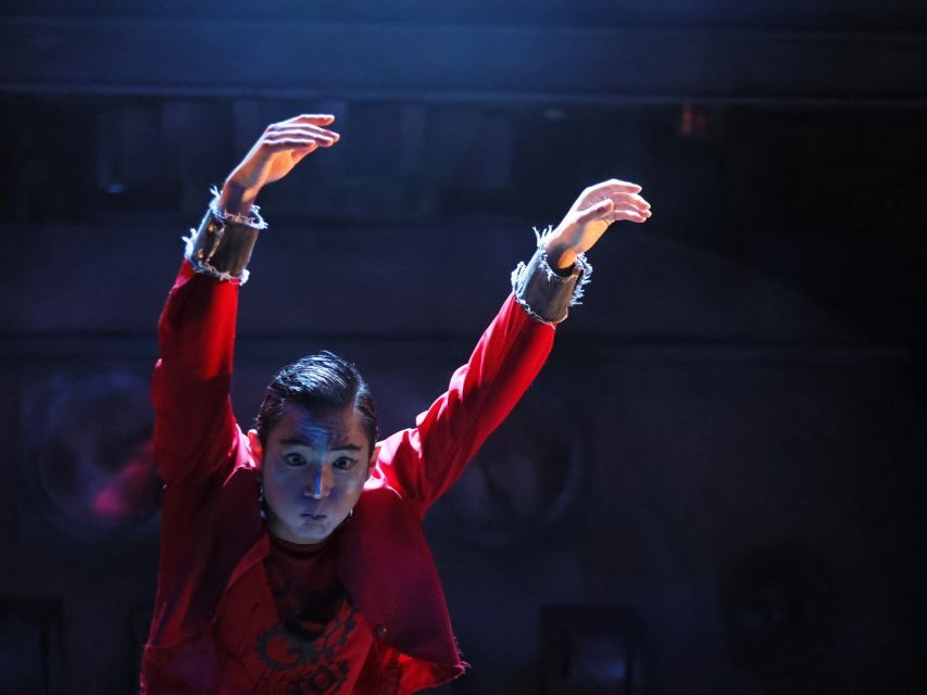 Kyoto: Non-Verbal Theatre Show Tickets at GEAR - What happens during the 90 minutes: from toy factory chaos to emotional calm