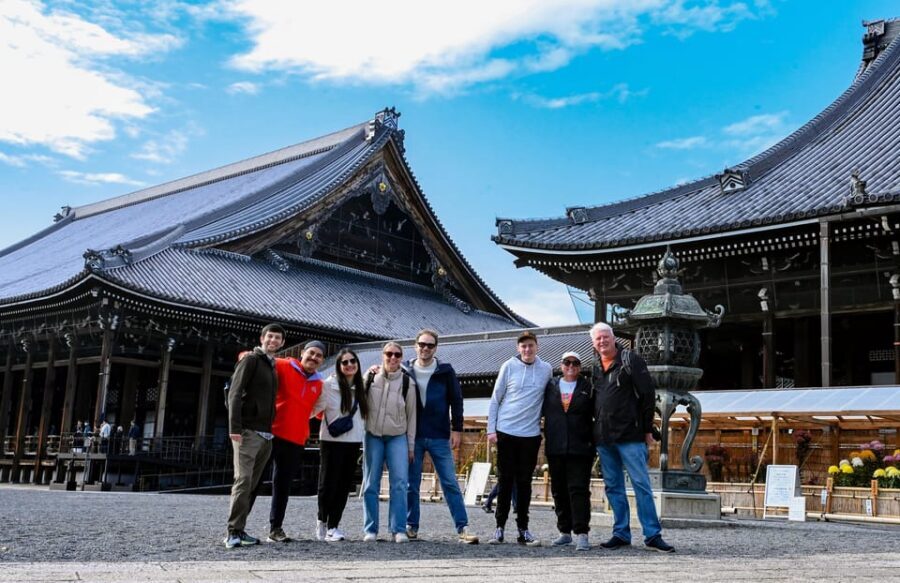 Kyoto: North Kyoto Guided Cycling Tour with Lunch - The former Kyoto Imperial Palace: guided pacing before the downhill ride