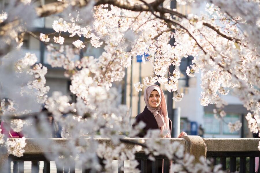 Kyoto: Photo Shoot with a Private Vacation Photographer - How the Photographer Works: Local Knowledge, Real Guidance
