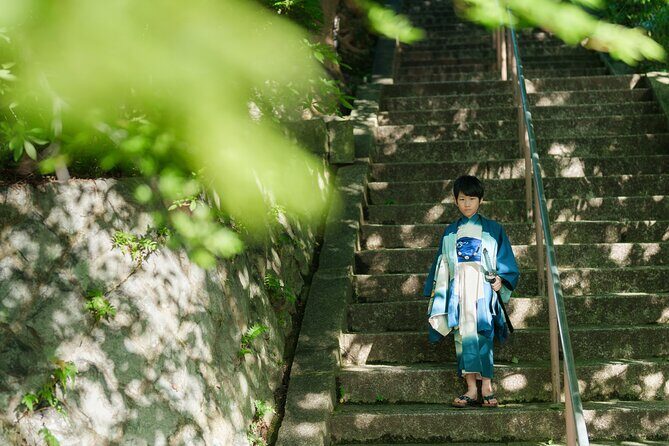 Kyoto Photo Travel with Local Guide and Personal Photographer - Gion’s historic streets: lantern light, portrait-friendly corners