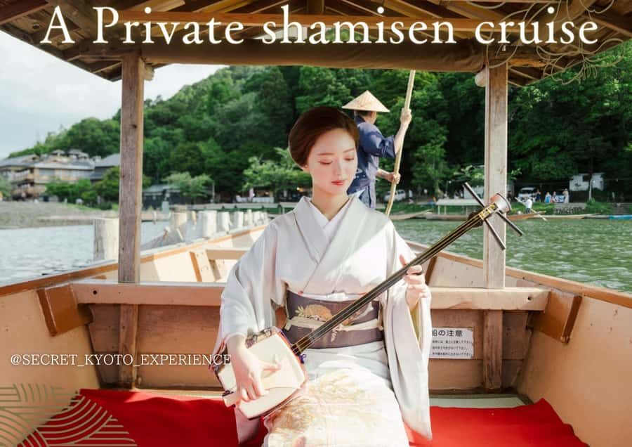 Kyoto: Private Boat Cruise with Shamisen and Games - Your one-hour flow: dock welcome to ozashiki-asobi