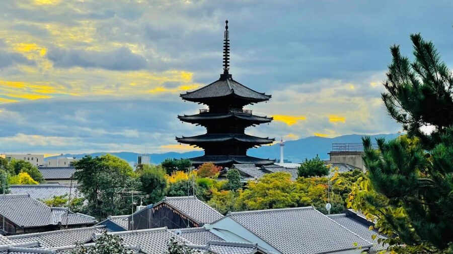 Kyoto: Private Customizable Guided tour with Luxury Vehicle - Kinkaku-ji (Golden Temple) photo stops without the chase