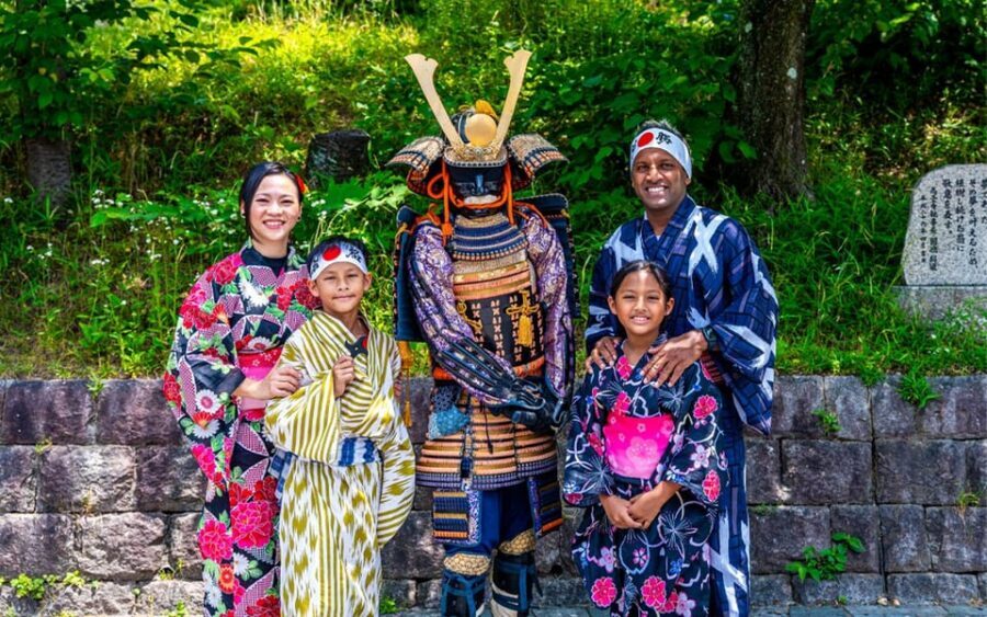 Kyoto: Private Gion District Photoshoot Experience - Maruyama Park: a softer setting and seasonal feel