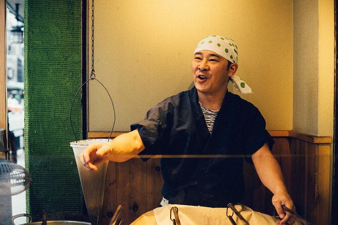 Kyoto Private Night Tour with a Local – Bars, Bites & Culture - Yasaka Shrine after dark: a calmer kind of awe