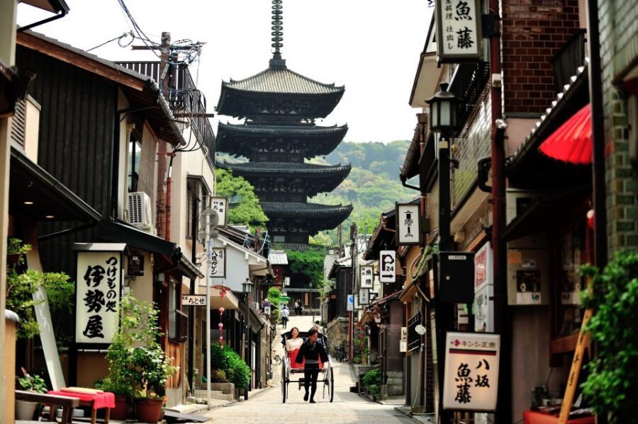 Kyoto: Private Rickshaw Tour of Gion and Higashiyama Area - Choosing Your Tour Length: 45 Minutes vs. Up to 3 Hours 10