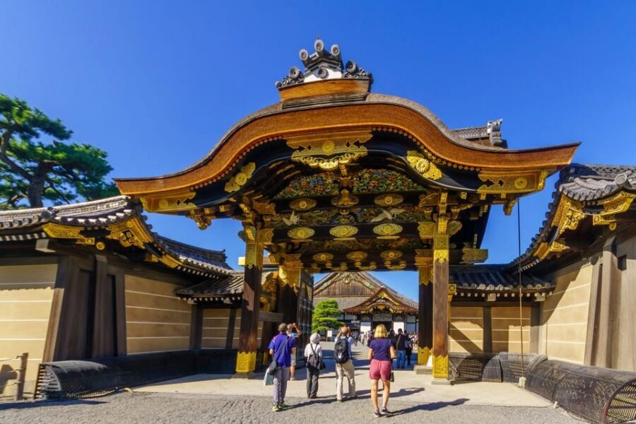 Kyoto: Private tour with Kyoto's licensed guide. Spanish - Kiyomizu-dera and the Sannenzaka/Ninenzaka streets: UNESCO plus classic Kyoto lanes