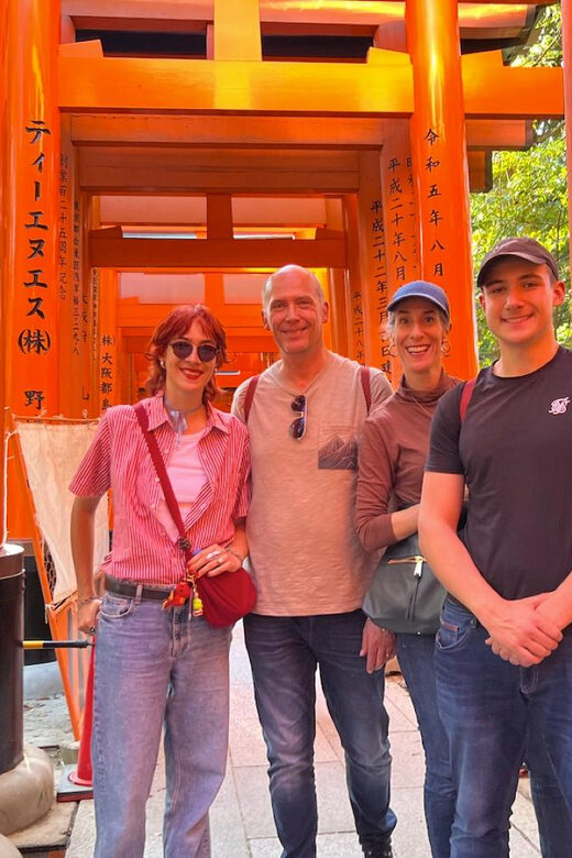 Kyoto: Private tour with Kyoto's licensed guide. Spanish - Kinkaku-ji (Golden Pavilion): gold leaf, Zen mood, and what to look for