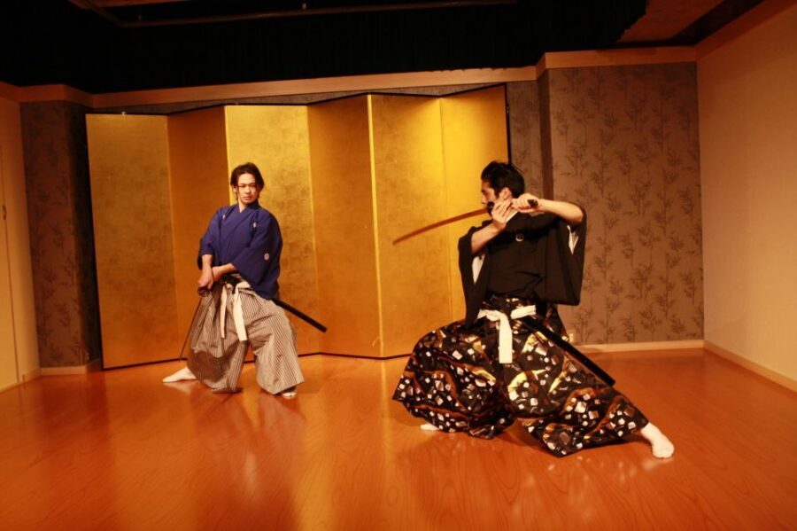 Kyoto: Samurai Kenbu Traditional Sword Dancing Show - Finding Samurai Kembu Theater and arriving at the right moment