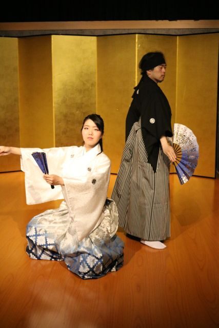 Kyoto: Samurai Kenbu Traditional Sword Dancing Show - The end of the show: post-performance photos and the photo window