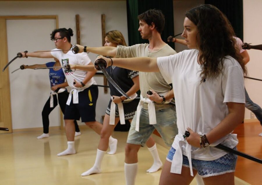 Kyoto: Samurai Sword Class by Experts in Traditional Arts - The optional 10 or 30 minute performance with commentary
