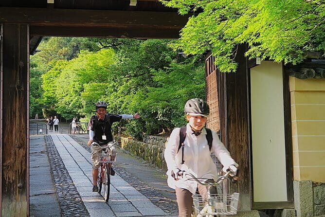 Kyoto Shogun Cycling Tour - Toji-in Temple: wabi-sabi Zen, quiet interiors, and a tea-house vibe