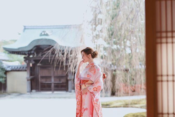 [Kyoto Street Shot] Recording every wonderful moment of travel with shutter (free kimono experience) - Rain, crowds, and why the route can change on you