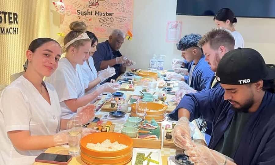 Kyoto: Sushi Making Experience in Kawaramachi - What you actually make in 90 minutes: nigiri and gunkan-maki vs temari sushi