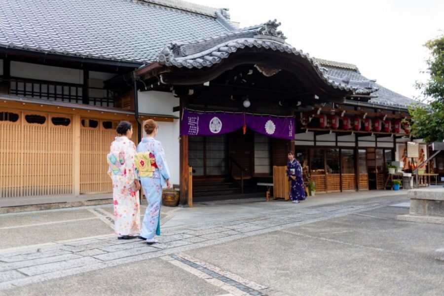 Kyoto: Tea Ceremony Ju-An at Jotokuji Temple - Learning the gestures: making your own tea without feeling lost