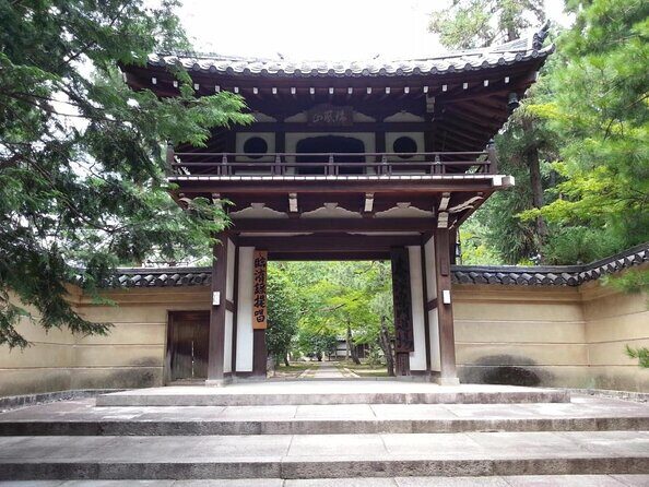 KYOTO Tea Ceremony with kimono near by Imamiya Jinjya Shrine - Meaning Behind Patterns and the Photo-Friendly Fit