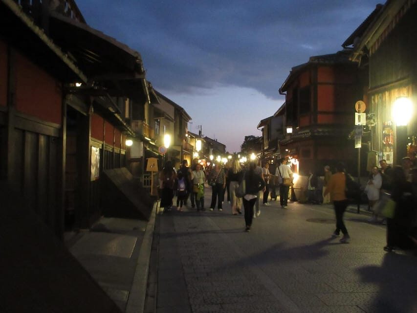 KYOTO: Tempio Kiyomizu Pagode Gion “Geisya” (Guida Italiana) - The short coach ride to Kiyomizu-dera (and why it matters)