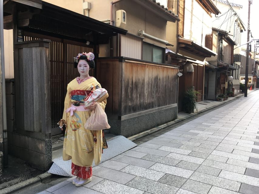 Kyoto: The Geisha Districts of Kyoto Walking Tour - From Miyagawacho to Gion: where geisha culture actually lives