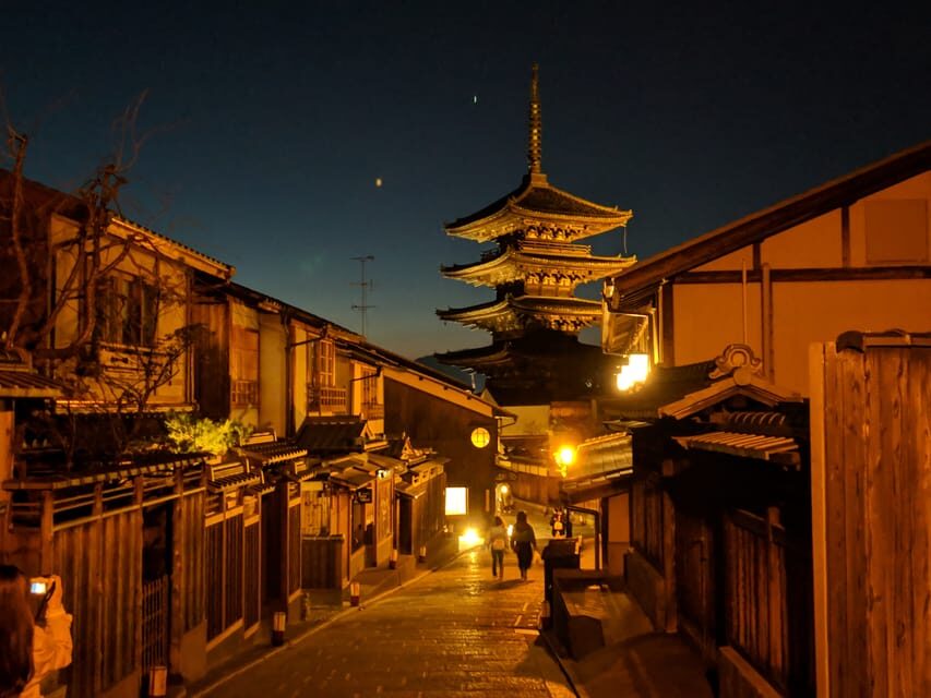 Kyoto: The Geisha Districts of Kyoto Walking Tour - Quick practical tips before you go