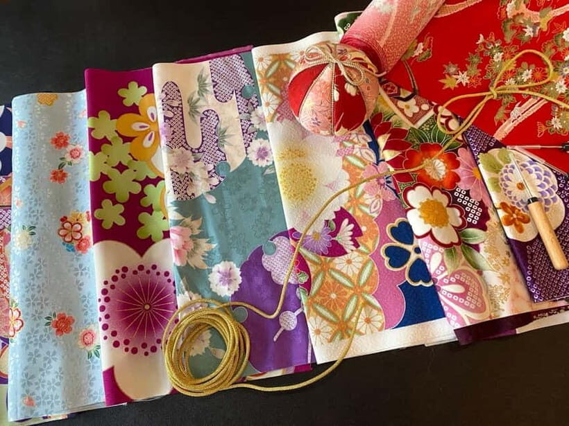 Kyoto: Traditional Kimono Fabric Handicrafts Workshop - What’s included: drink, Japanese confectionery, and all crafting materials