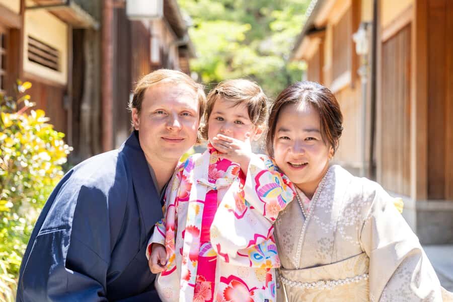 Kyoto: Traditional Kimono Rental - The dressing process: comfort, safety, and expert technique