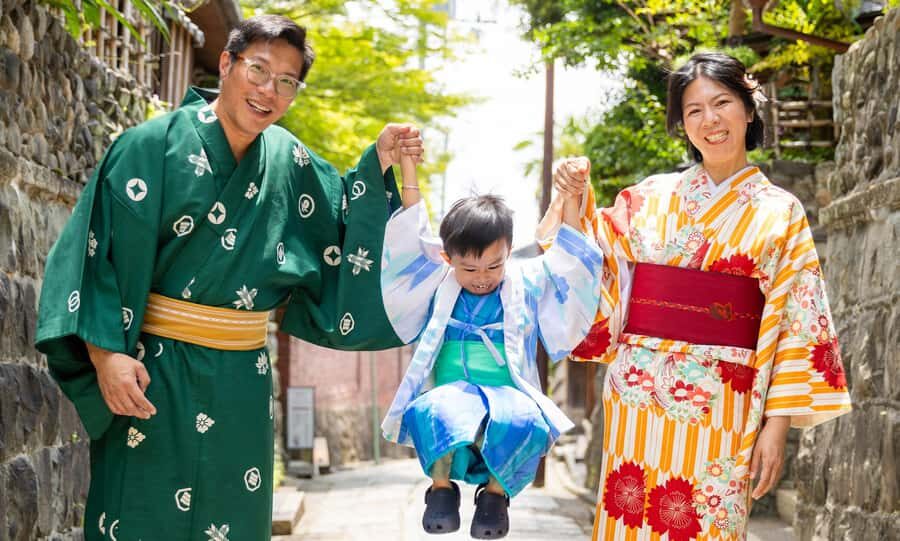 Kyoto: Traditional Kimono Rental - The real value of $25: what you get for your money