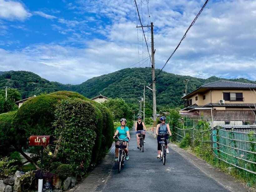 Kyoto : True Kyoto Avoid the crowds E-Bike Tour - Price and what $88 really covers