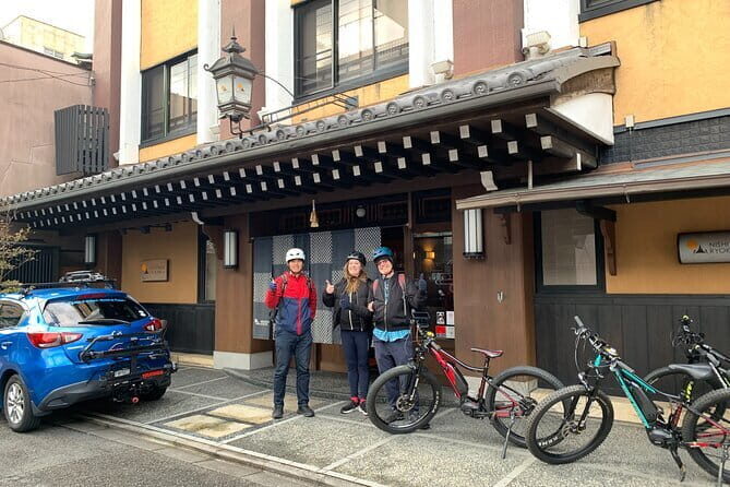 Kyoto & Uji: Full Day Sightseeing Tour from Osaka or Kyoto - Byodo-in Temple and Omotesando: Phoenix Hall Views and Green Tea Time