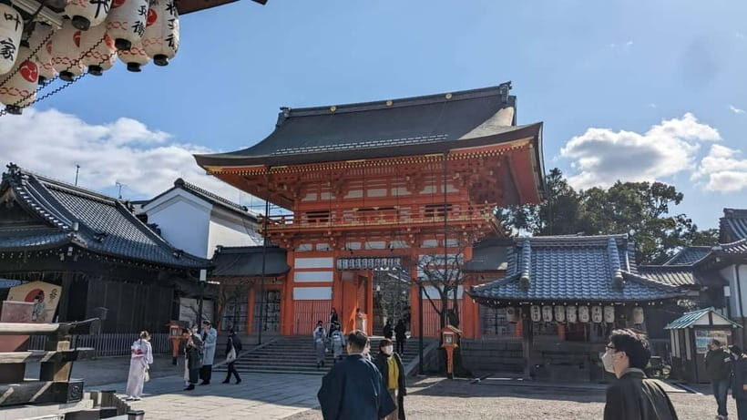 Kyoto: Walking tour Kiyomizu, Geisha District with a Local - Kiyomizu Temple: what you’ll learn beyond the main viewpoint