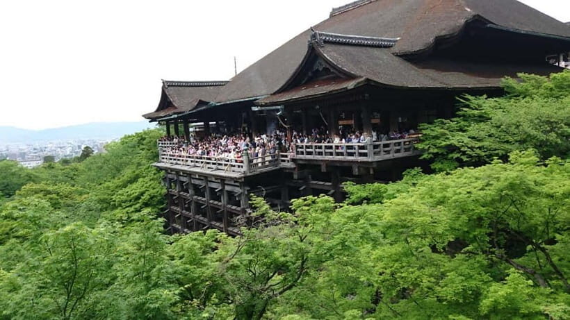 Kyoto: Walking tour Kiyomizu, Geisha District with a Local - Who should book this Kyoto walk (and who should skip)