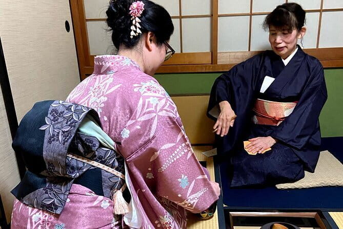 Kyoto Walking Tour with Kimono Rental Lunch and Tea Ceremony - Former Imperial Gardens and the Mitsui Shimogamo Villa: Kyoto Calm in Short Blocks