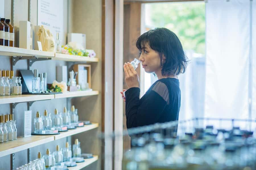 kyoto:Experience creating one-of-a-kind special fragrances - The blending moment: watching your scent come alive