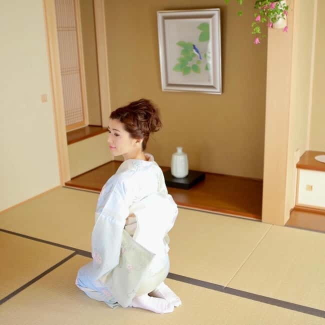 Kyoto:Kiyomizu-dera Temple Rent a kimono and ride a rickshaw - The kimono part: what you get, and what you should expect from the outfit