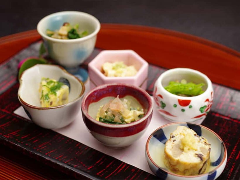 Kyoto:Seasonal Kaiseki Reservation at Hanasaki Nishiki - Maiko or Geiko Performances: The Extra Touch You Can Request