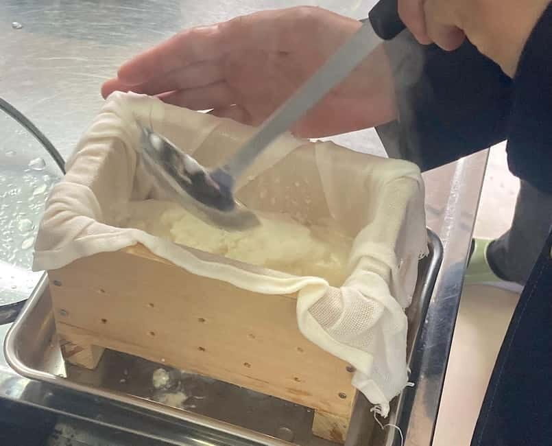 Making Fresh To-fu from soybeans in Kyoto - Meet Marie: The Instructor Factor in a Hands-On Workshop