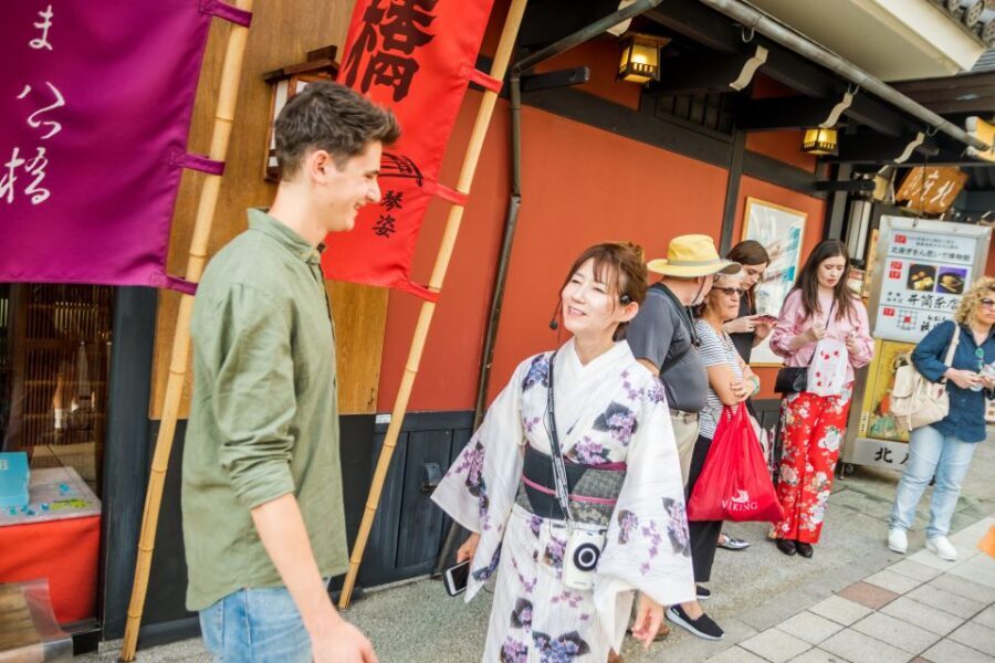 Night Walk in Gion: Kyoto's Geisha District - The 100-minute route through Gion’s classic lanes