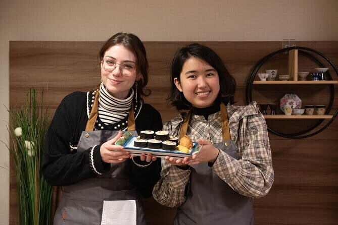 Nishiki Market, Private Sushi class & Sake Tasting in Townhouse - From market lanes to lantern alleys: why Nishiki Shrine fits the day