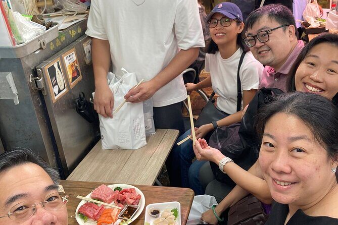Nishiki Market Walking Food Tour with Local guide - Nishiki Market: Kyoto’s kitchen with rolled omelets, skewers, and sake