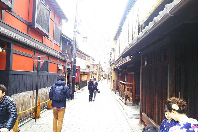 One-Day Walking Tour : Enjoy Kyoto to the fullest! - Gion district on foot: seeing the atmosphere, not just the postcard