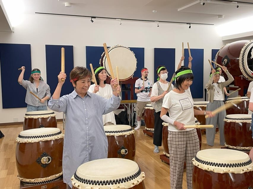Osaka: Japanese Drum Taiko Workshop - The flow of the class: history, your hachimaki, and then the drumming starts