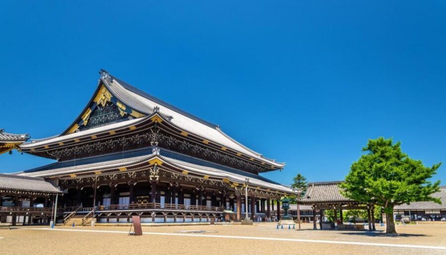 Pedal through Kyoto's Past: A Private Biking Odyssey - Starting Near Nishi Hongan-ji: A Smooth Launch into Kyoto