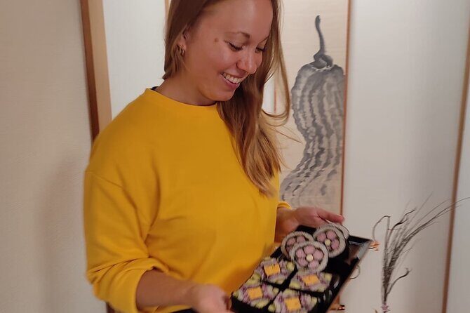 Private Art Sushi Roll Class in Kyoto - Your Private Instructor and How the Class Stays Easy to Follow