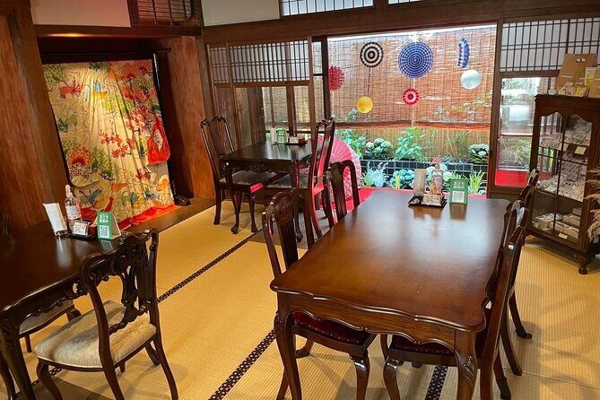 Private Cooking Class Udon in Kyoto Japan - Your Hour of Handmade Udon: Saltwater, Stretch, Cut